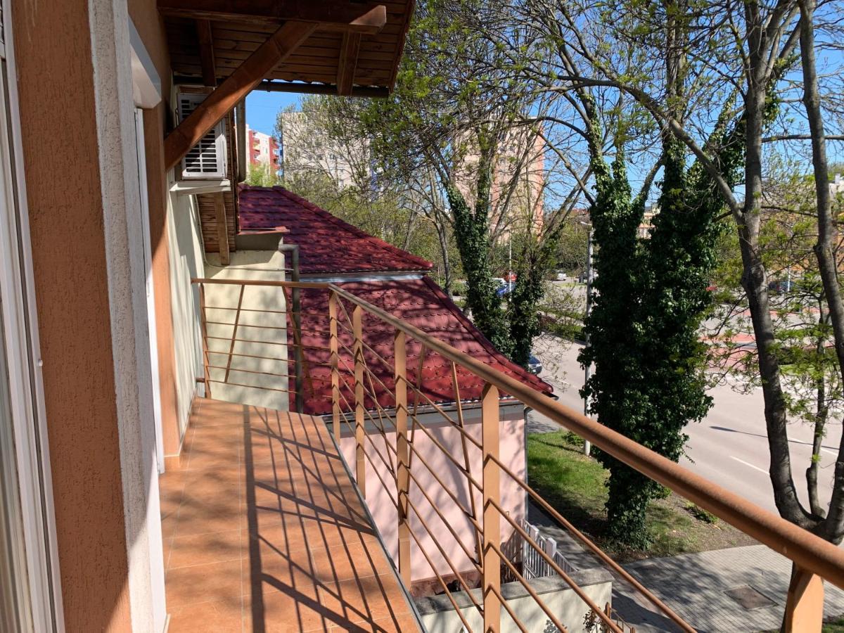 Indi Apartman Siófok Buitenkant foto